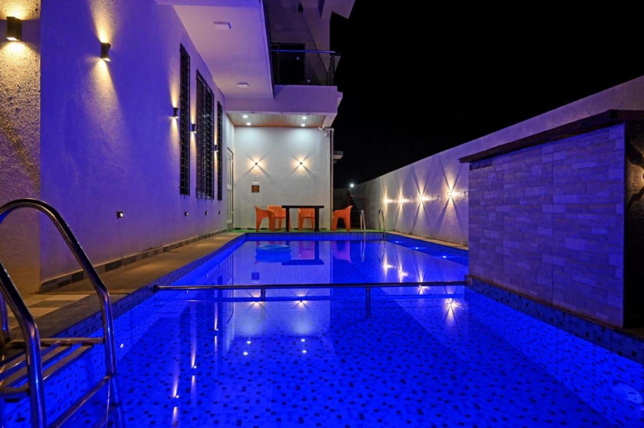 Fun Square Villa โลนาวาลา ภายนอก รูปภาพ